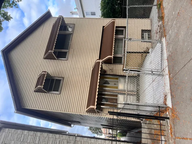 $2,880 | 3741 South Union Avenue, Chicago, IL 60609