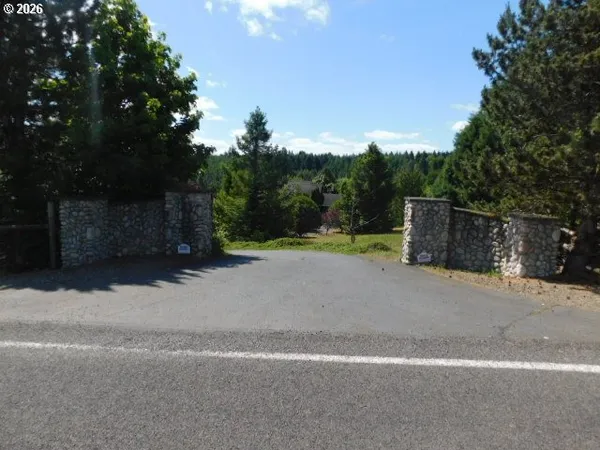 8389 Konaway Loop South, Salem, OR 97306