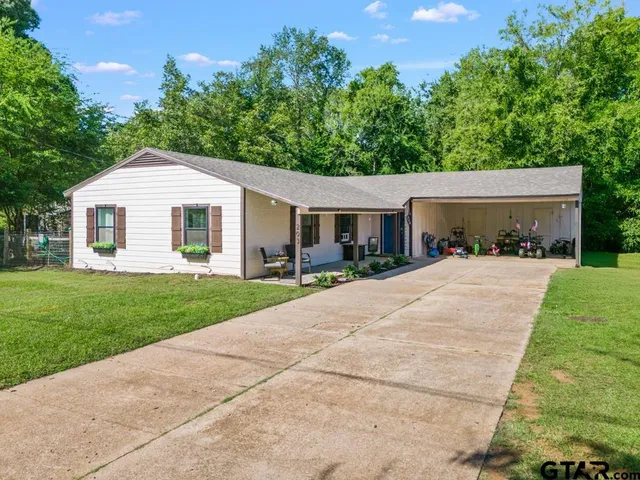 $215,000 | 203 Highland Drive, Daingerfield, TX 75638