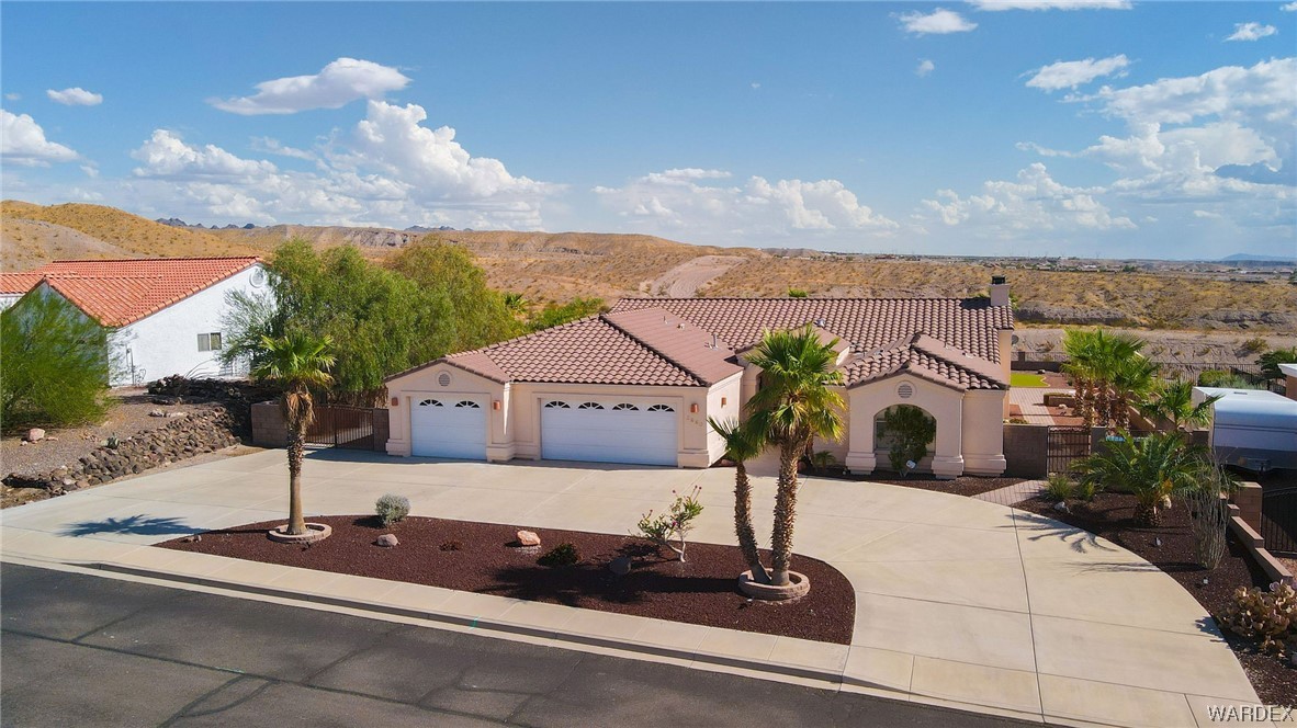 2660 Pegasus Ranch Road Bullhead City, AZ 86429 - Photo 3 of 57 a picture of a city