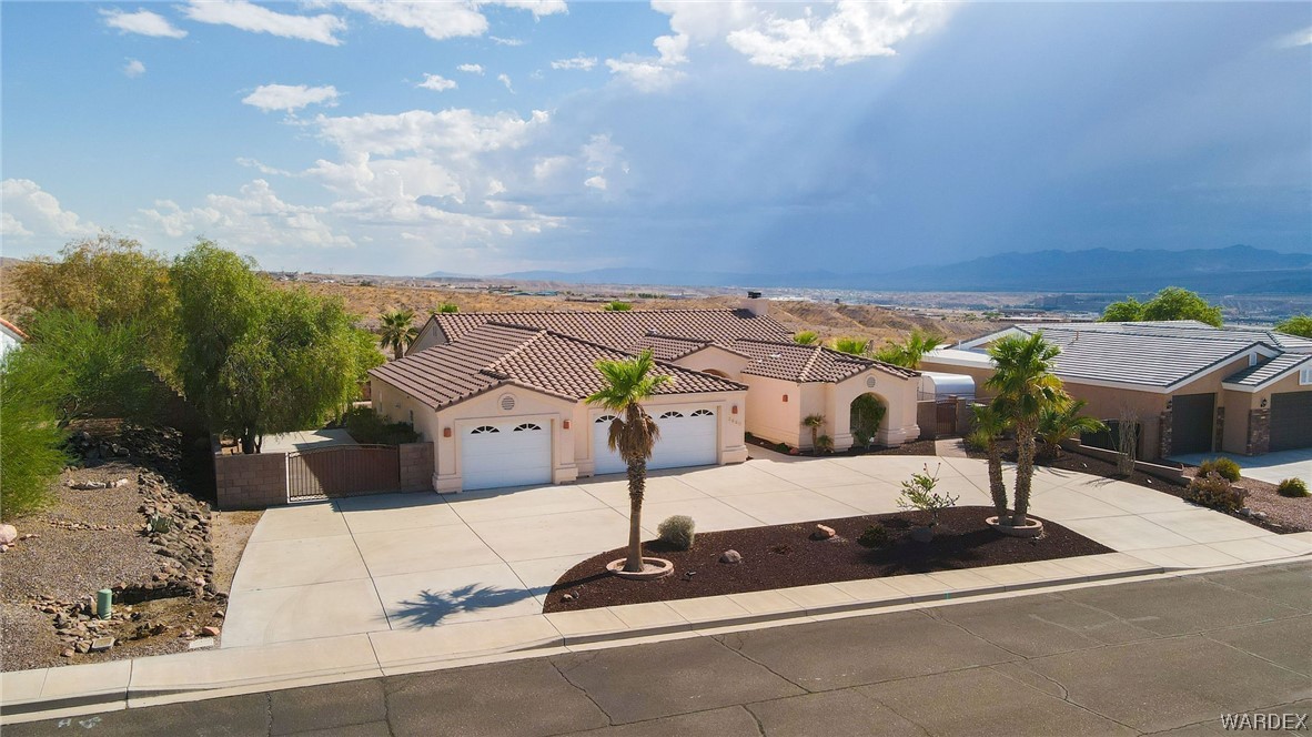 2660 Pegasus Ranch Road Bullhead City, AZ 86429 - Photo 4 of 57