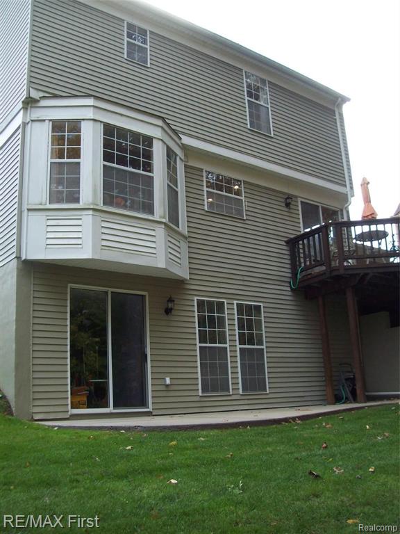 283 Whitney Drive Rochester Hills, MI 48307 - Photo 4 of 56