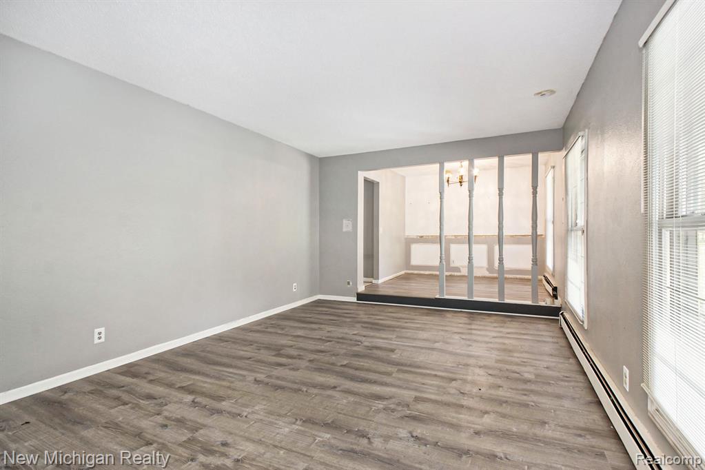 15097 Cortz Road Petersburg, MI 49270 - Photo 4 of 39 Gallery Image 4