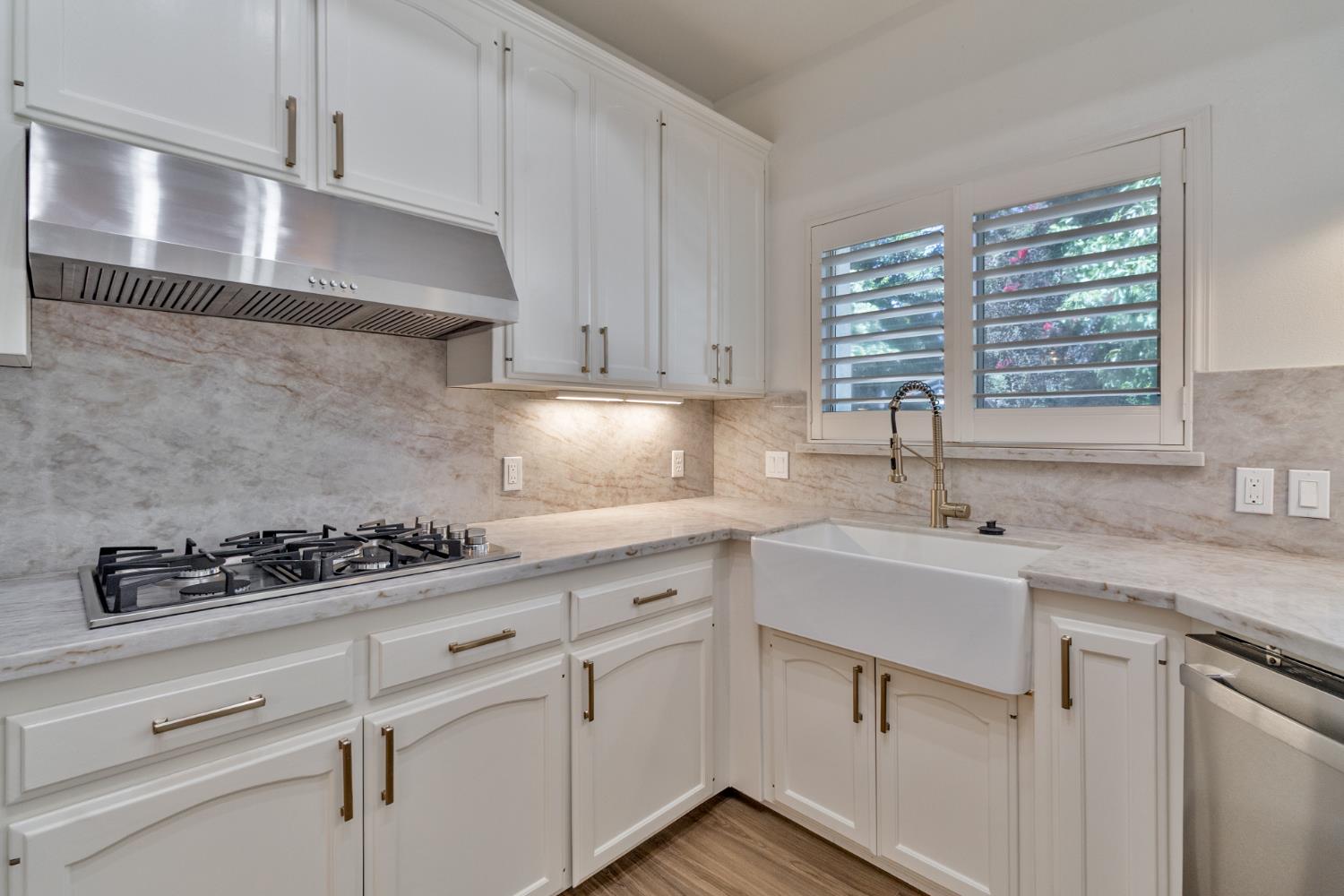 467 South Maple Drive Reedley, CA 93654 - Photo 14 of 65