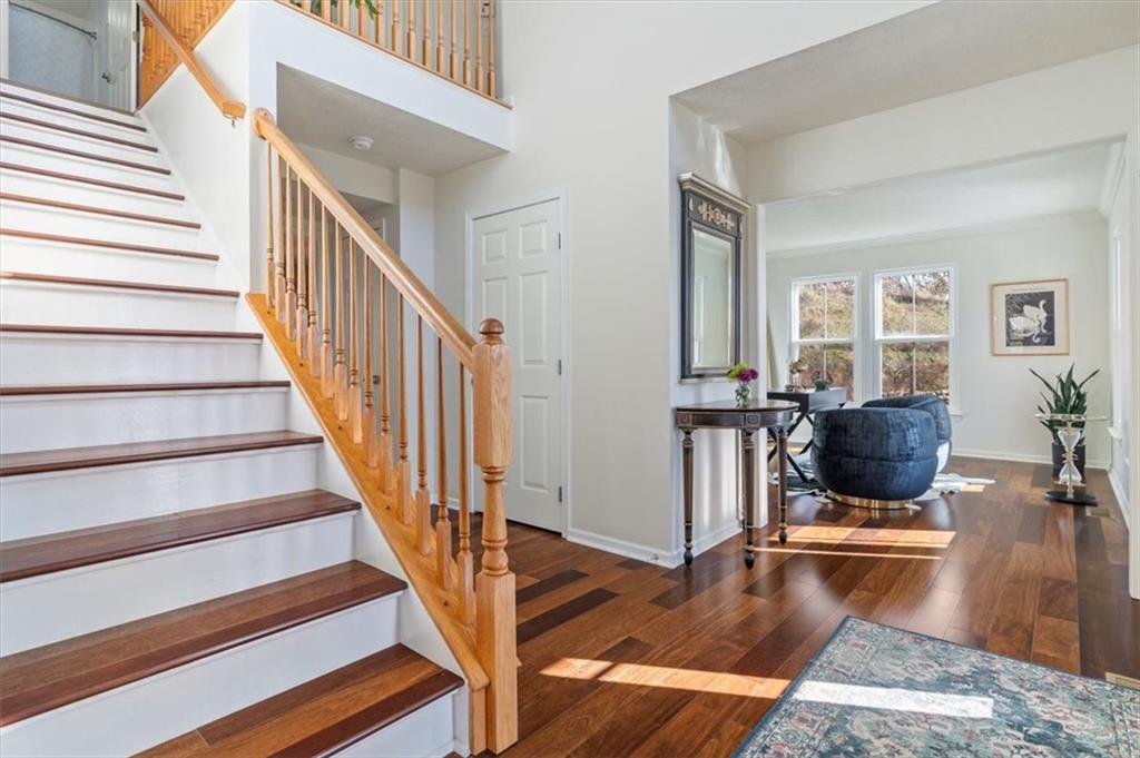 216 Lori Road Gibsonia, PA 15044 - Photo 4 of 50