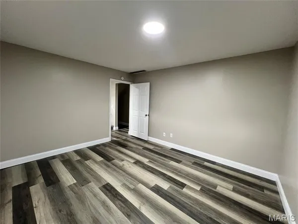 $309,900 | 158 Universal Drive, St. Peters, MO 63376