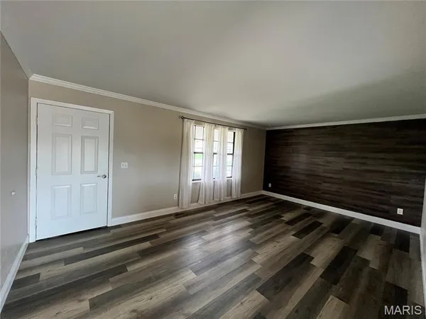 $309,900 | 158 Universal Drive, St. Peters, MO 63376