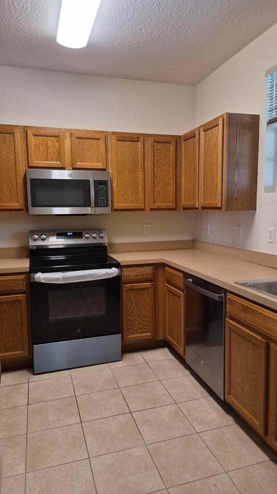 4607 Highgate Drive, Unit B Delray Beach, FL 33445 - Photo 5 of 11 c7c0e610-2d5f-4cf5-b030-d285b1d23393