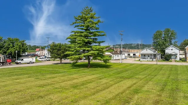 $1 | 0 Maple Street, Lawrenceburg, IN 47025