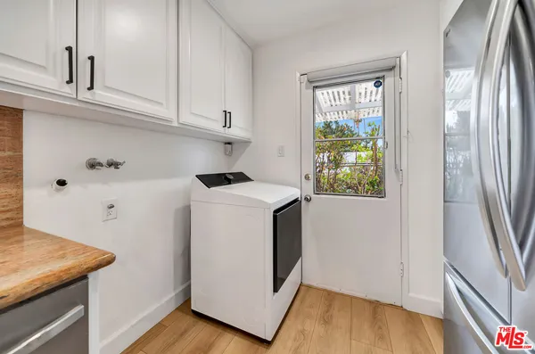 $4,500 | 20619 Clark Street, Woodland Hills, CA 91367