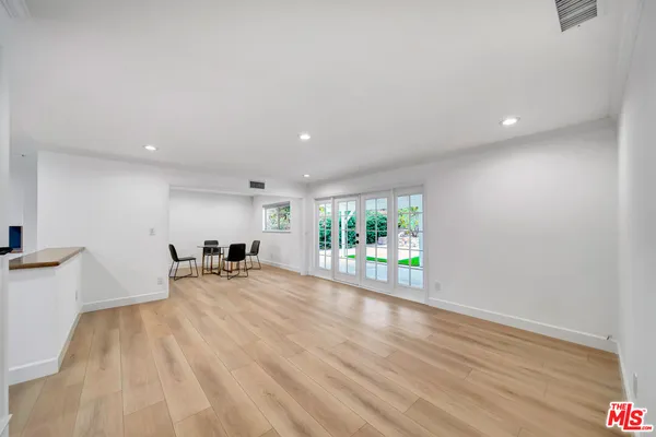 $4,500 | 20619 Clark Street, Woodland Hills, CA 91367