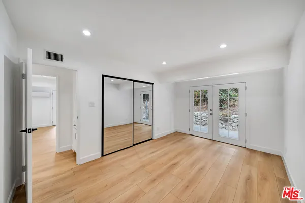 $4,500 | 20619 Clark Street, Woodland Hills, CA 91367