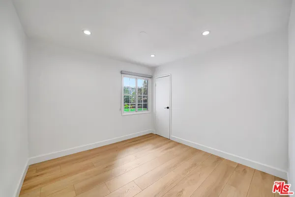 $4,500 | 20619 Clark Street, Woodland Hills, CA 91367