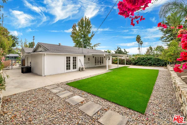 $4,500 | 20619 Clark Street, Woodland Hills, CA 91367