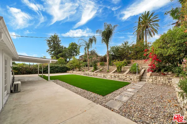 $4,500 | 20619 Clark Street, Woodland Hills, CA 91367