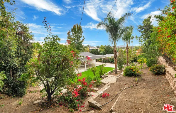 $4,500 | 20619 Clark Street, Woodland Hills, CA 91367