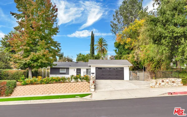 $4,500 | 20619 Clark Street, Woodland Hills, CA 91367