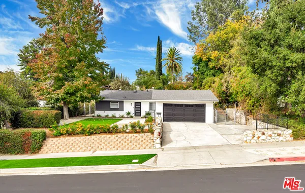 $4,500 | 20619 Clark Street, Woodland Hills, CA 91367