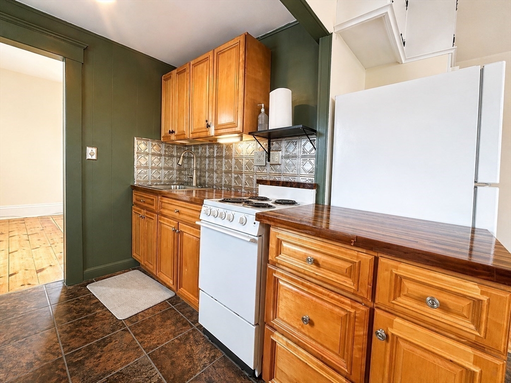 9 Portland Street, Unit 2 Lynn, MA 01902 - Photo 13 of 20