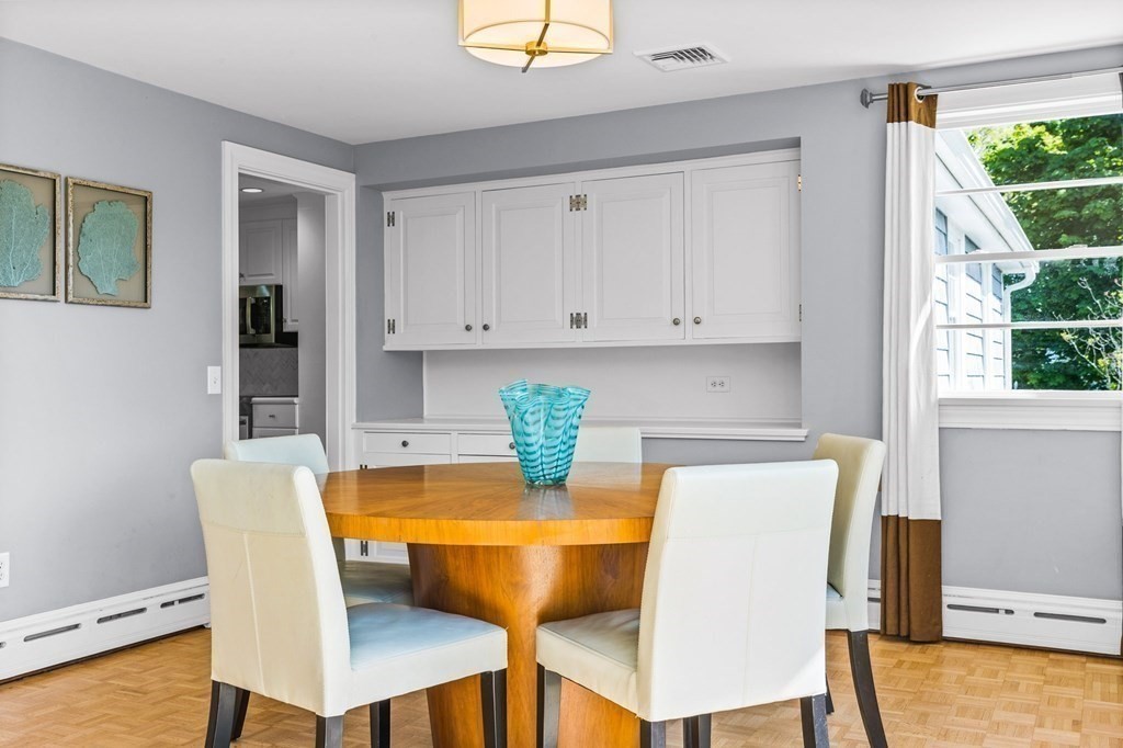 37 Ridge Hill Road Scituate, MA 02066 - Photo 13 of 38 Gallery Image 13