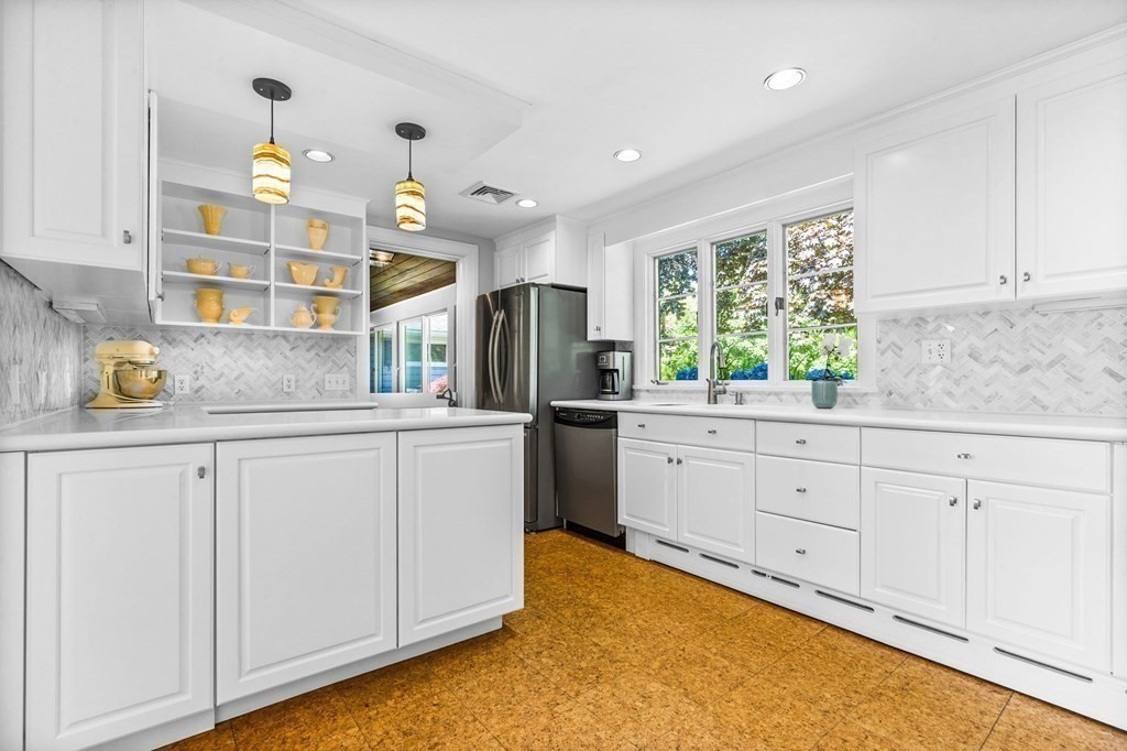 37 Ridge Hill Road Scituate, MA 02066 - Photo 15 of 38 Gallery Image 15