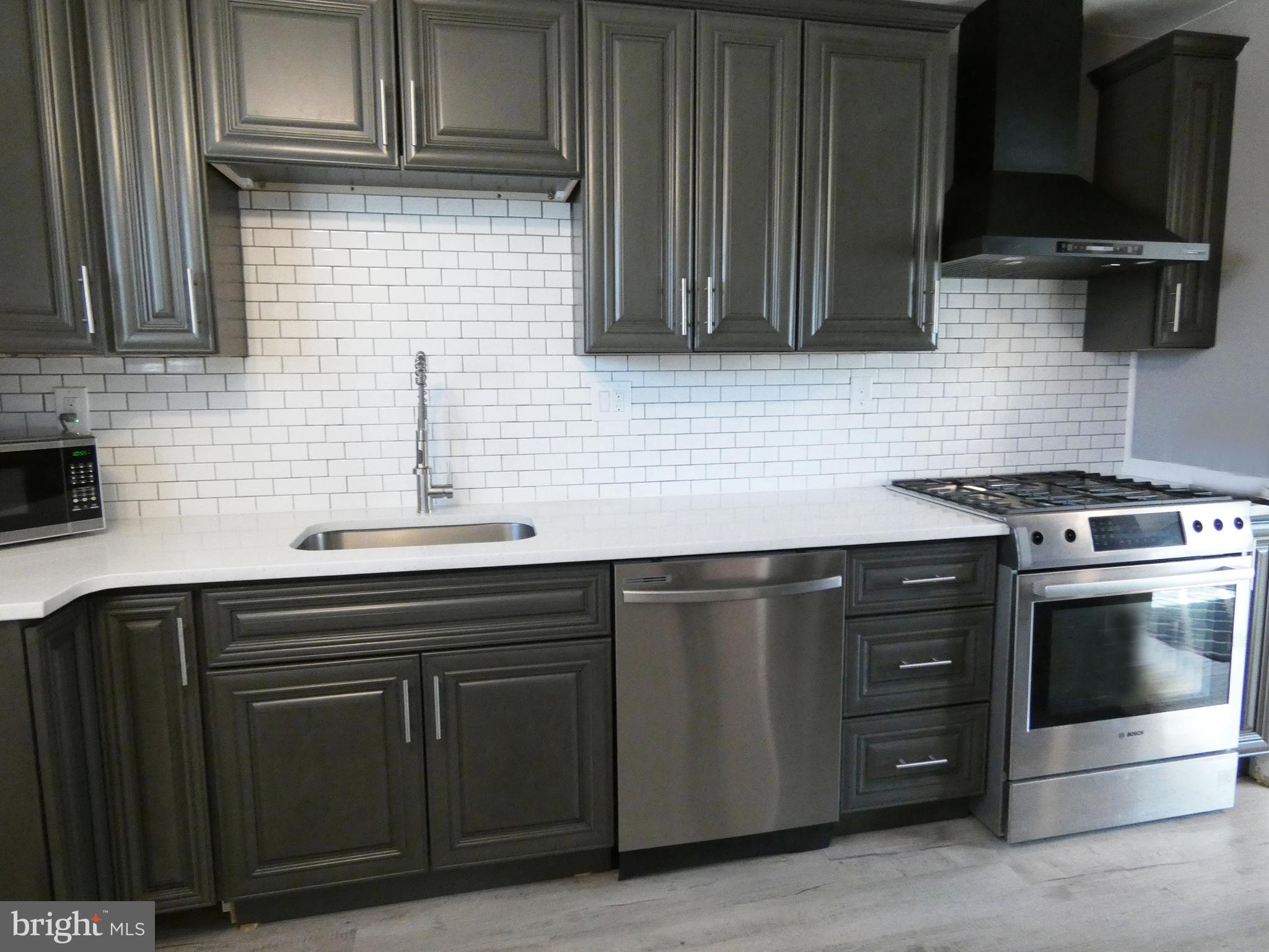 395 Hickory Avenue Carneys Point, NJ 08069 - Photo 5 of 29