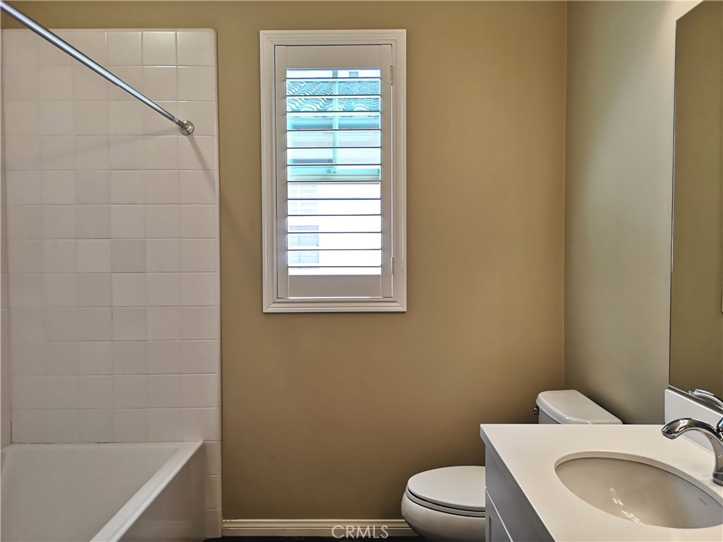 106 Pendant Irvine, CA 92620 - Photo 18 of 19