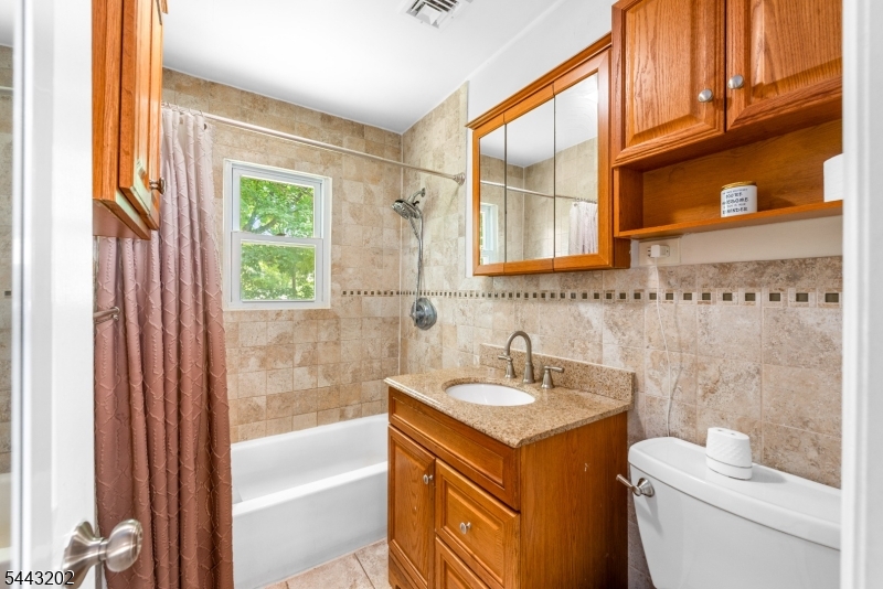 744 Brooklyn Mountain Road Hopatcong, NJ 07843 - Photo 8 of 16
