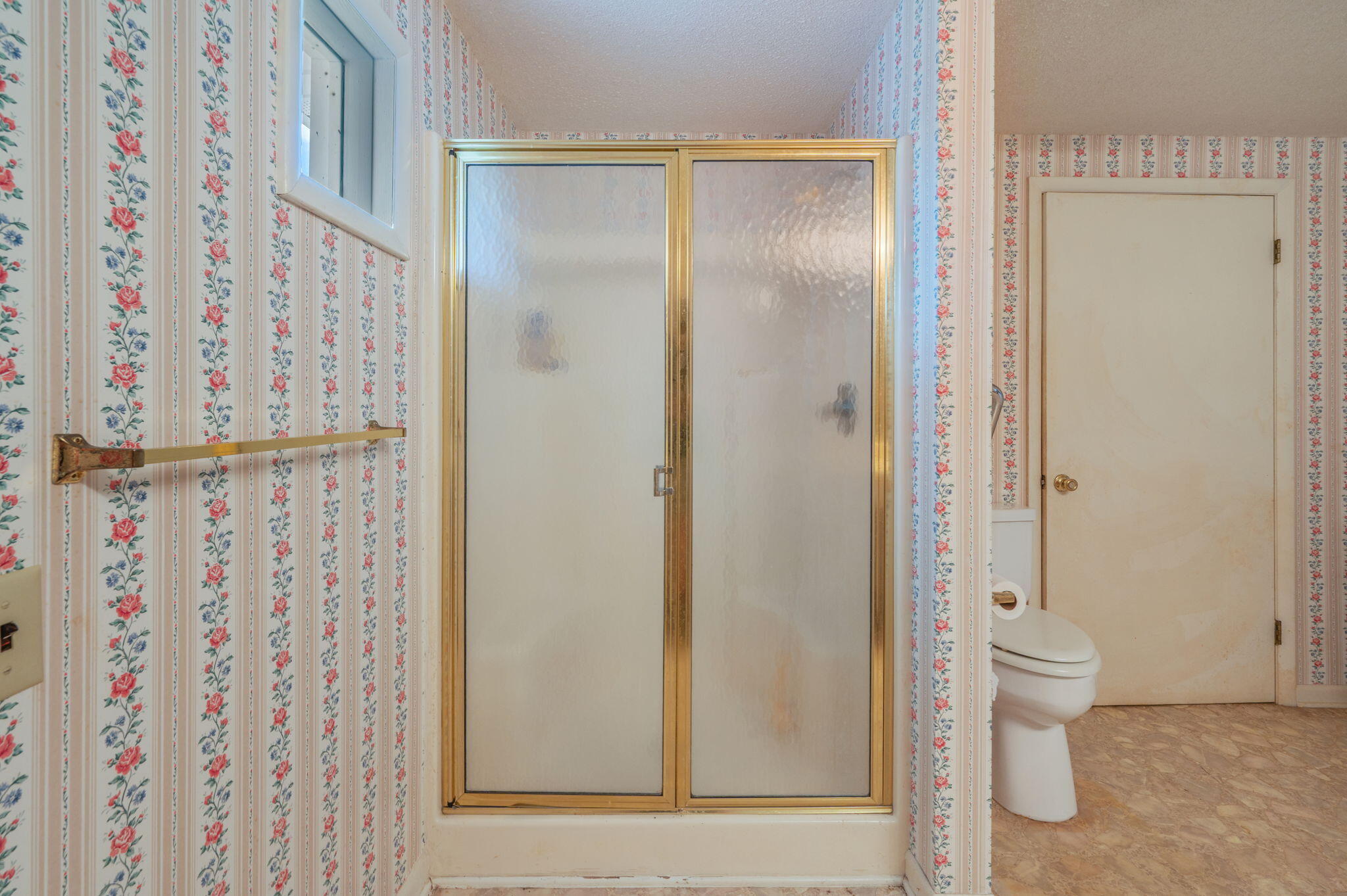 1950 Prescott Road Florala, AL 36442 - Photo 36 of 56 a bathroom with a shower and a toilet