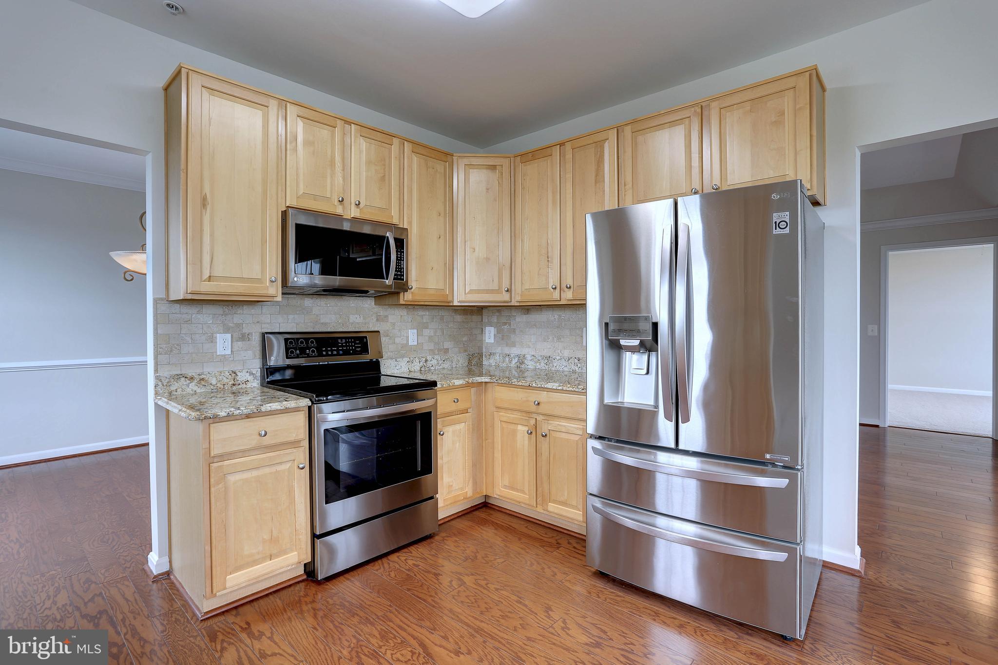 7305 Brookview Road, Unit 403 Elkridge, MD 21075 - Photo 18 of 59 Kitchen