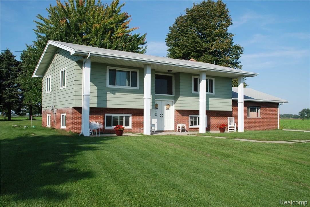 2800 Edgewood Road Erie, MI 48133 - Photo 3 of 45 3.jpg