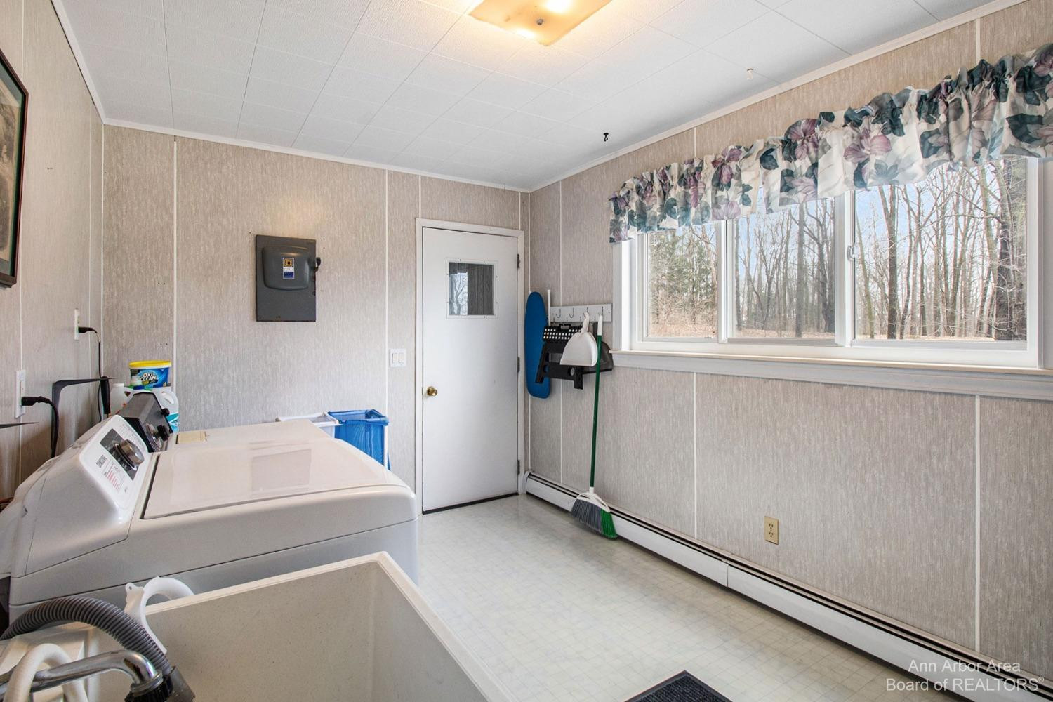 1125 Sarah Road Pinckney, MI 48169 - Photo 16 of 32 Photo 16