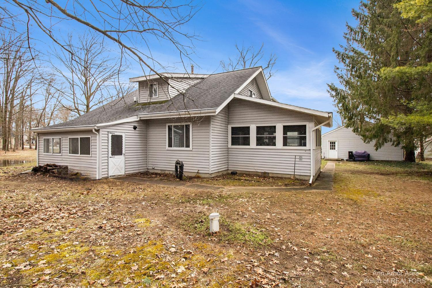 1125 Sarah Road Pinckney, MI 48169 - Photo 28 of 32 Photo 28