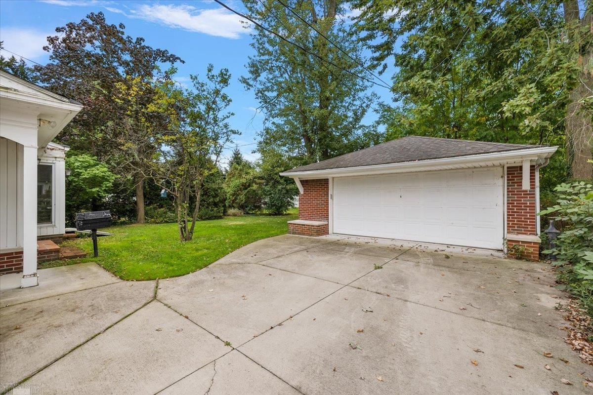 1485 Torrey Road Grosse Pointe Woods, MI 48236 - Photo 55 of 60