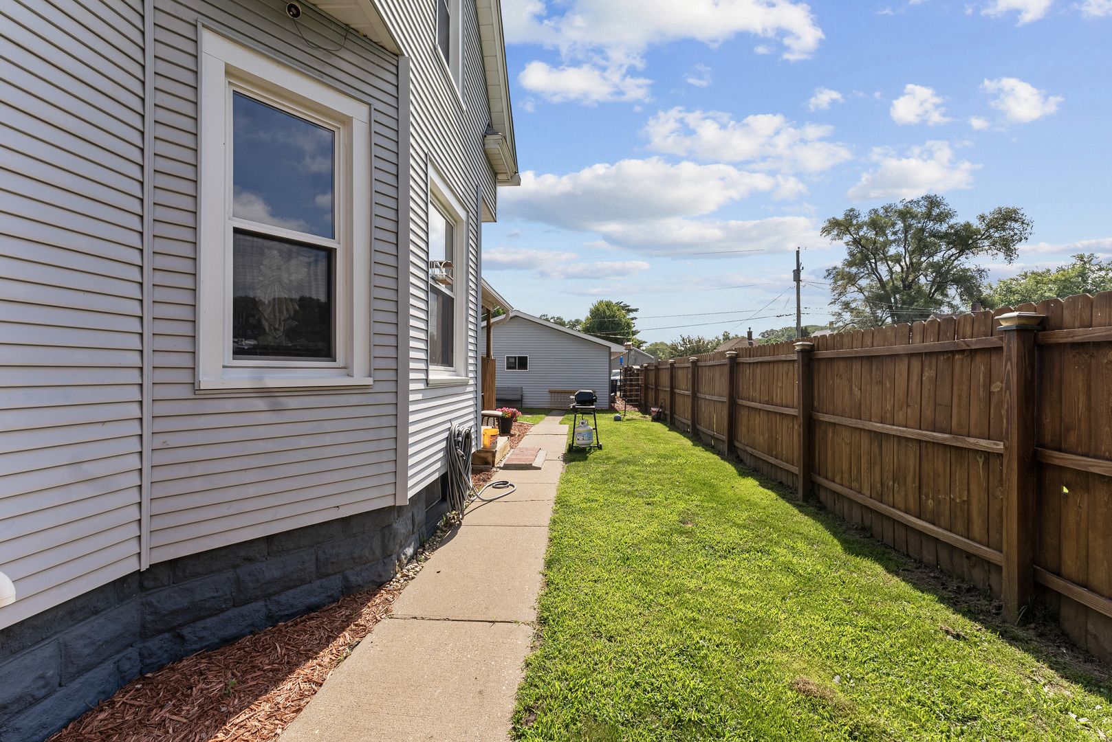 240 45th Street Moline, IL 61265 - Photo 30 of 34