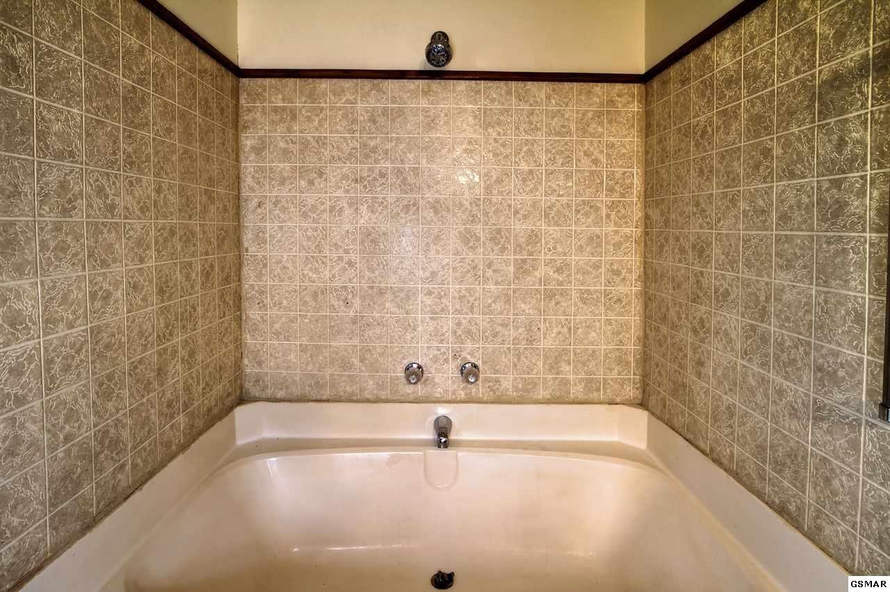 1505 Parrotts Chapel Road Sevierville, TN 37876 - Photo 13 of 36