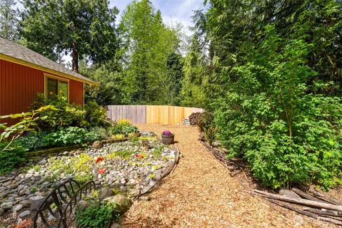 $955,000 | 11837 Venice Loop Northeast, Bainbridge Island, WA 98110