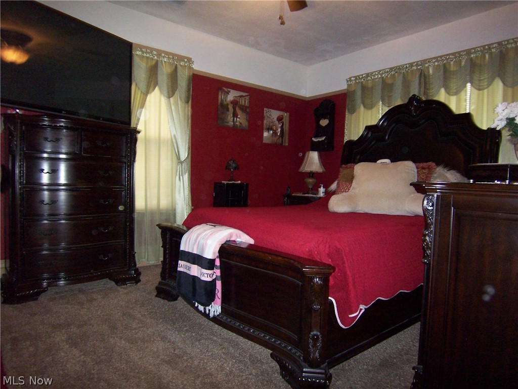 405 27th Street Vienna, WV 26105 - Photo 22 of 34 14X11 Master Bedroom