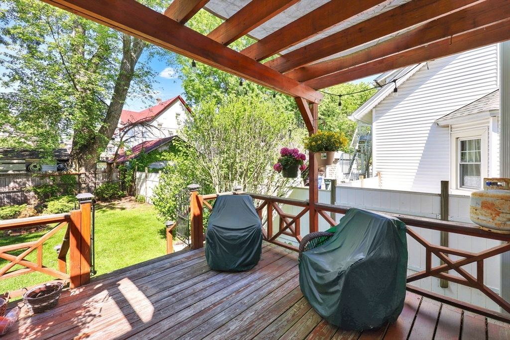 14 Herman Street Springfield, MA 01108 - Photo 36 of 42