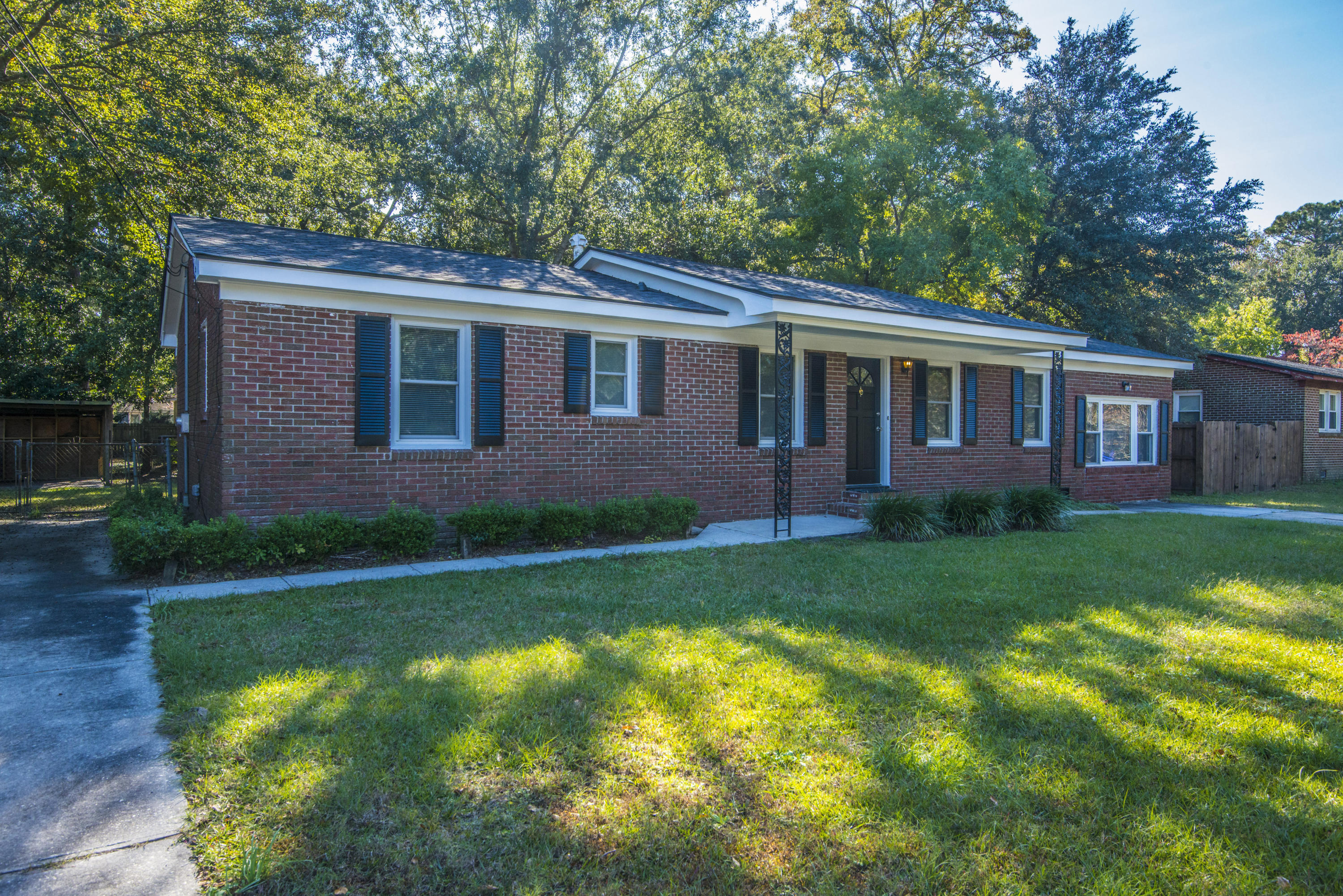 1487 Village Road Charleston, SC 29407 - Photo 1 of 32 _DSC2719