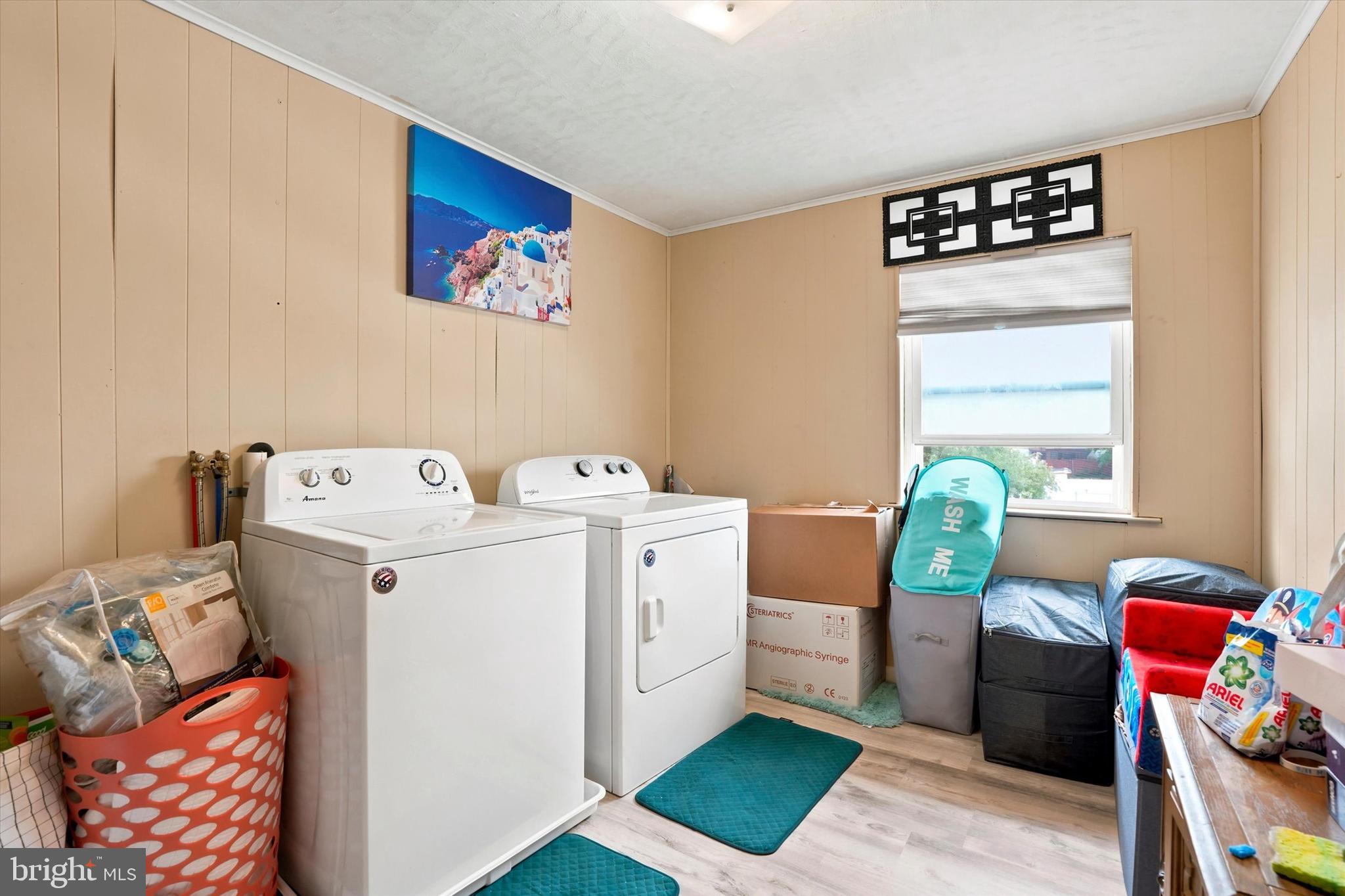 3435 Vinton Road Philadelphia, PA 19154 - Photo 17 of 25 a utility room with dryer and washer