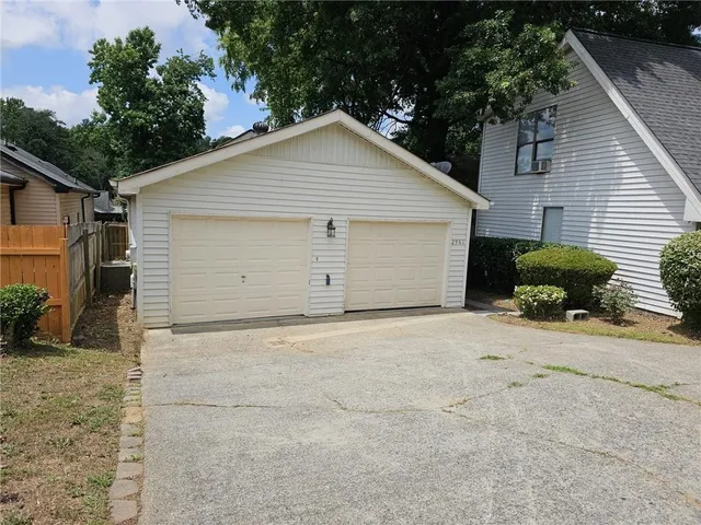 $2,000 | 2961 Hawk Court Southeast, Marietta, GA 30067