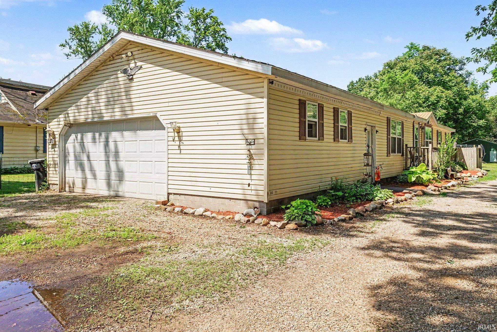 55921 Apple Road Osceola, IN 46561 - Photo 2 of 25