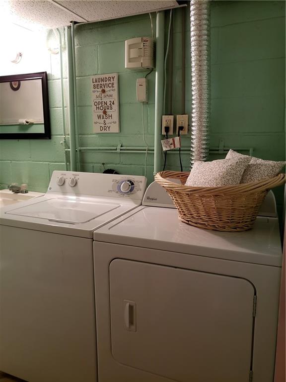 3755 Willett Road Pittsburgh, PA 15227 - Photo 20 of 24 Gallery Image 20