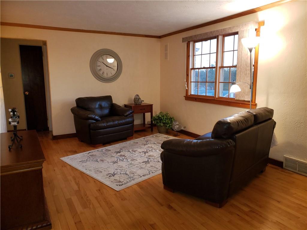 3755 Willett Road Pittsburgh, PA 15227 - Photo 6 of 24 Gallery Image 6