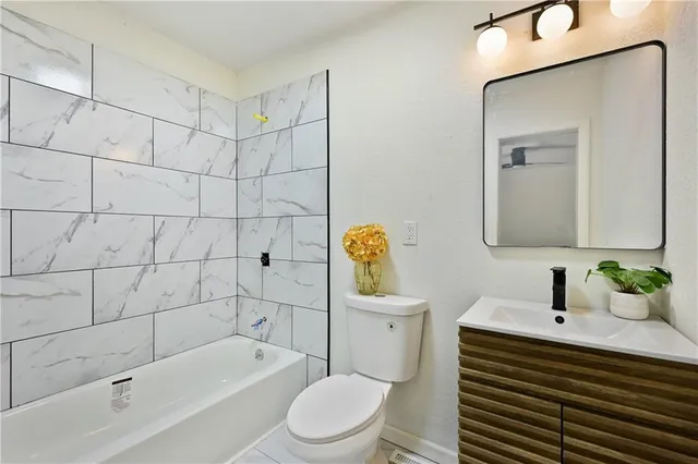 $232,500 | 13301 10th Street, Grandview, MO 64030