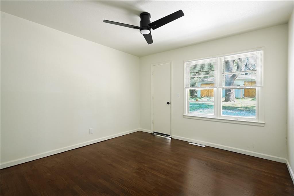 13301 10th Street Grandview, MO 64030 - Photo 14 of 23