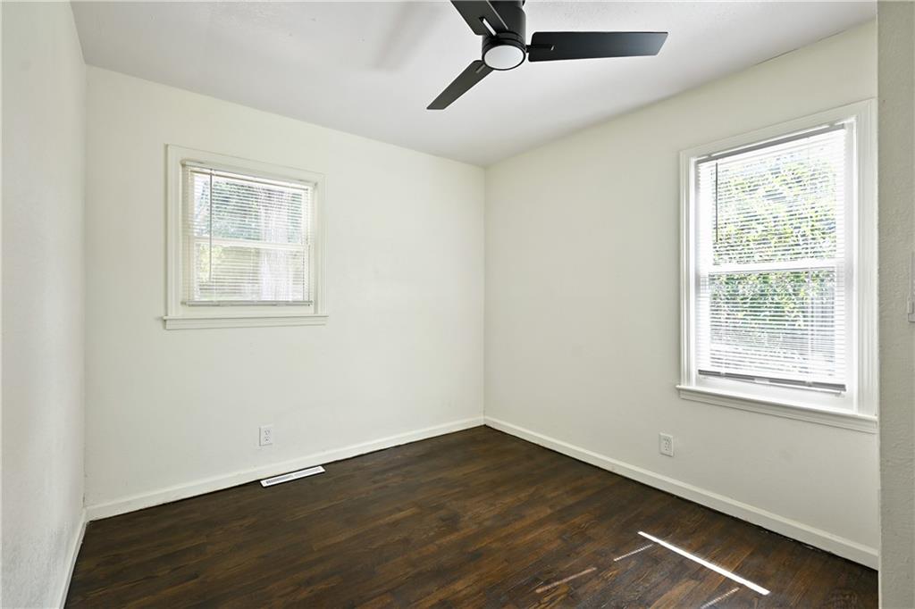 13301 10th Street Grandview, MO 64030 - Photo 16 of 23