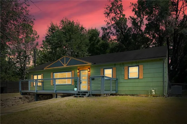 $224,000 | 13301 10th Street, Grandview, MO 64030