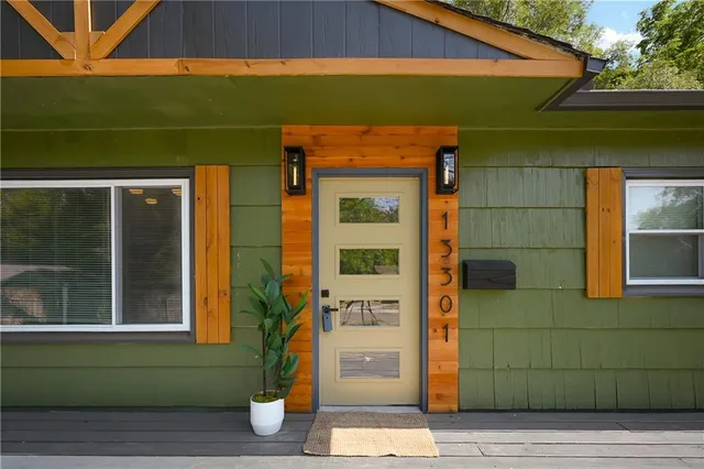 $232,500 | 13301 10th Street, Grandview, MO 64030